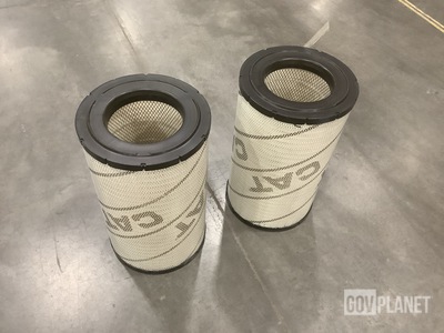 (11) Cat 142-1340 Intake Air Cleaner Filters