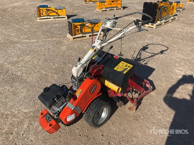 1995 Kubota TF75 Pinchadora Landscape Cultivator