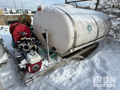 Chemical Containers Inc 500 gal brine tank Brine Tank and Sprayer ملحقات الشاحنات  - Fits Truck (Inoperable)