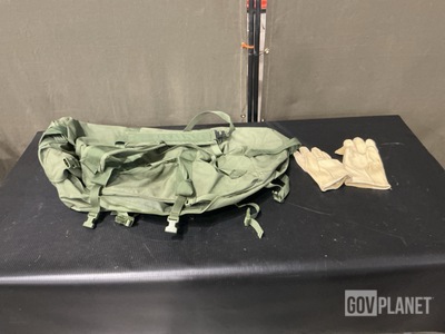 (76) Duffel Bags & (470) Pairs of Men's/Women's Gloves