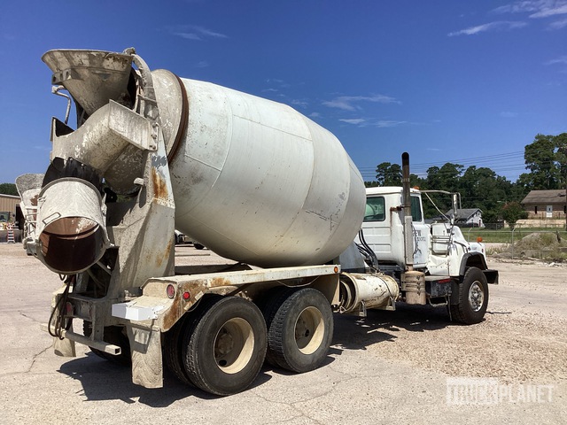 CAMIóN REVOLVEDOR 1999 MACK MCNEILUS 10.5 CYD