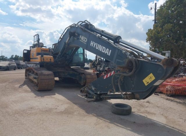 2023 Hyundai HX480AL Tracked Excavator