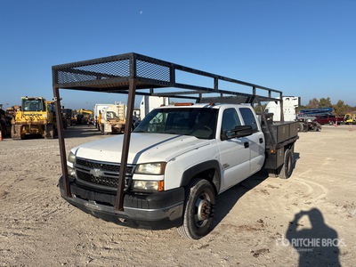 2006 Chevrolet Silverado 3500HD 4x2 Crew Cab Flatbed Truck