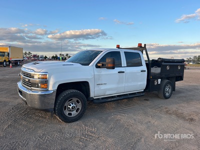 2017 Chevrolet Silverado 2500HD 4x4 Crew Cab Flatbed Truck