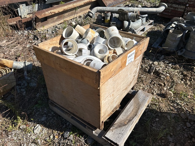 Quantity of 1 in - 4 in PVC Fittings