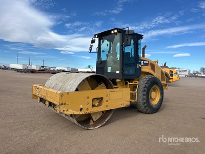 2012 Cat CS56B Smooth Drum Compactor
