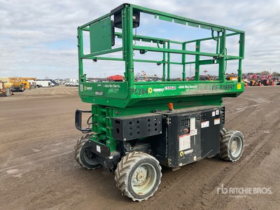 2015 Genie GS-3369RT 4x4 Dual Fuel Ascenseur à ciseaux