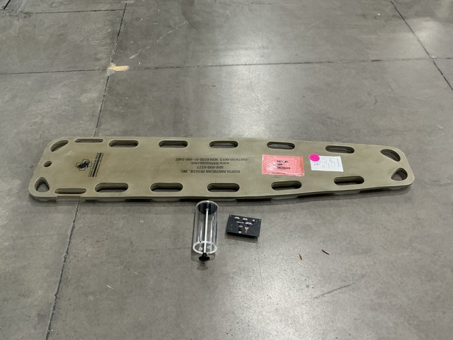 (1) Laboratory Syringe, (1) Fault Locating Indicator & Assorted Items (1) Laboratory Syringe, (1) Fault Locating Indicator & Assorted Items