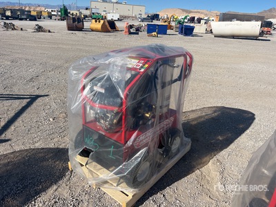 Easy-Kleen Magnum Gold Pressure Washer (Unused)