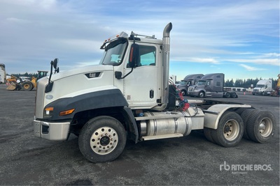 2016 Cat CT660 6x4 T/A Dagcabine Trekker