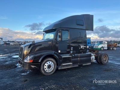 2014 Volvo VNL630 4x2 Sleeper Truck Tractor