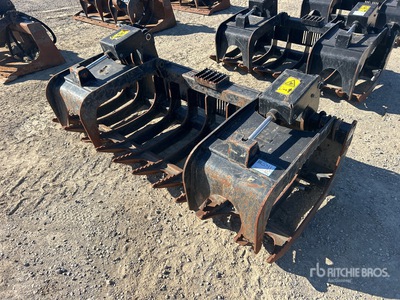 2021 Cat 84 in Skeleton スキッドステア用グラップルバケット