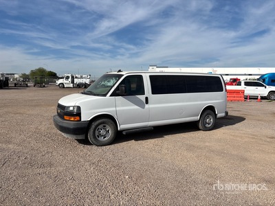 2019 Chevrolet Express 3500 11 Fourgonnette de passagers