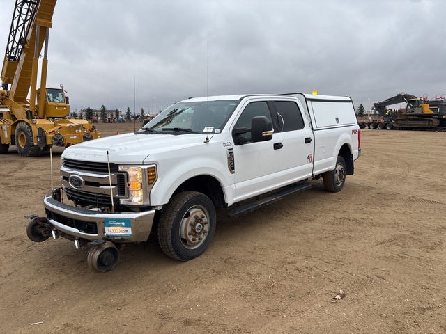 2018 Ford F-350  XL XLT 4x4 Crew Cab Hi-Rail Pickup