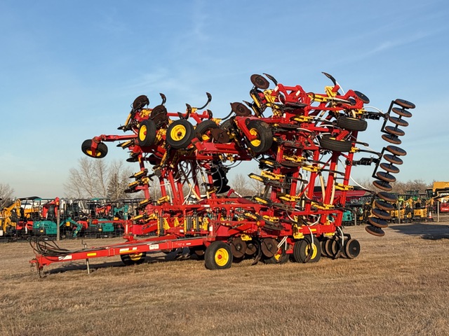 2011 Bourgault 8810 54 ft Air Drill