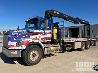 2016 Palfinger PW 42001SH 8900 lb Articulated Boom on 2017 Western Star 4700SB 8x4 Boom Truck