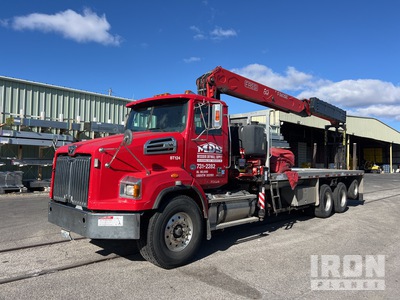 Fassi F3630SE 7250 lb Articulated Boom on 2015 Western Star 4700SB 8x4 Boom Truck
