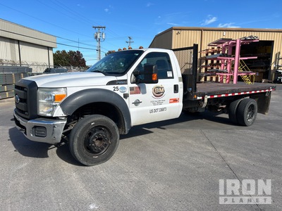 2013 Ford F-550 XL 4x2 Flatbed Truck