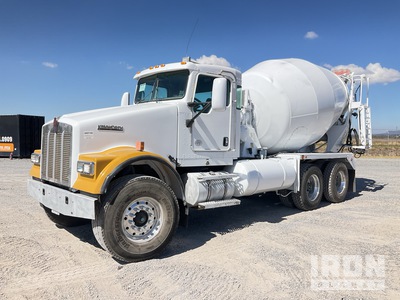 2013 Kenworth W900 6x4 Mixer vrachtwagen