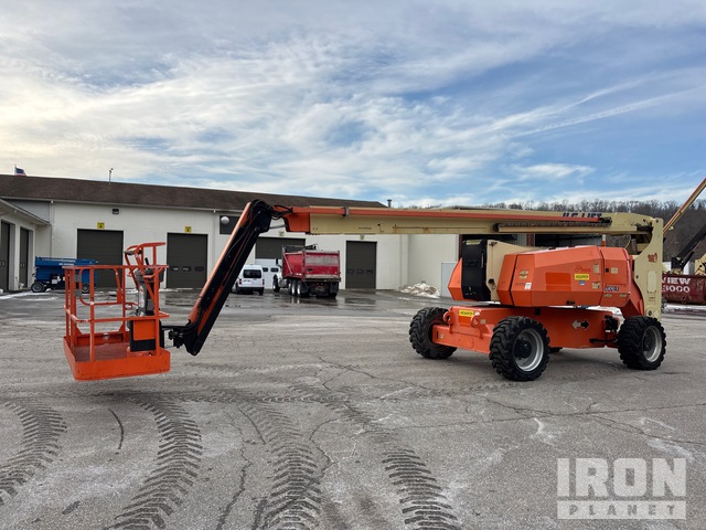 ELEVADOR ARTICULADO 2014 JLG 4WD 800AJ