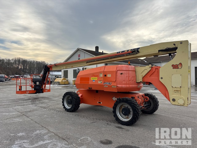 ELEVADOR ARTICULADO 2014 JLG 4WD 800AJ