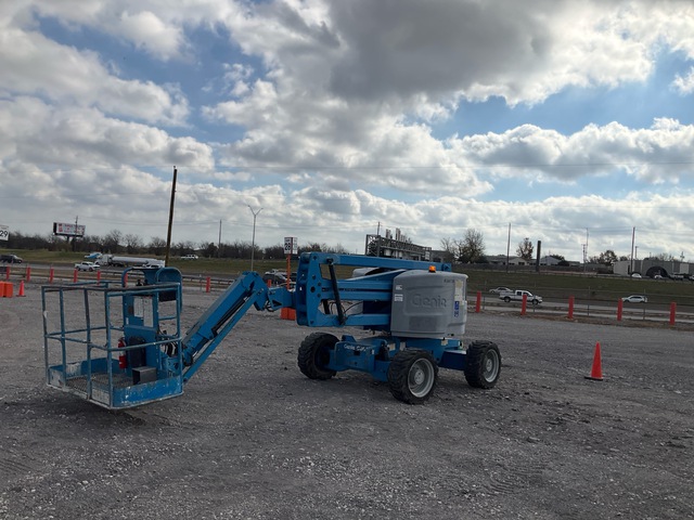 2015 Genie Z45/25J 4WD Diesel Articulating Boom Lift