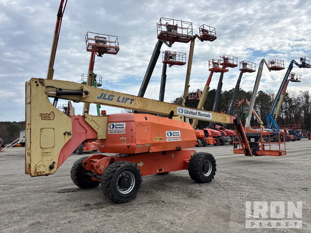 ELEVADOR ARTICULADO 2012 JLG 4WD 800AJ