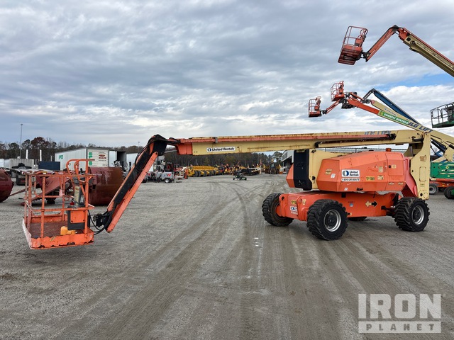 ELEVADOR ARTICULADO 2012 JLG 4WD 800AJ