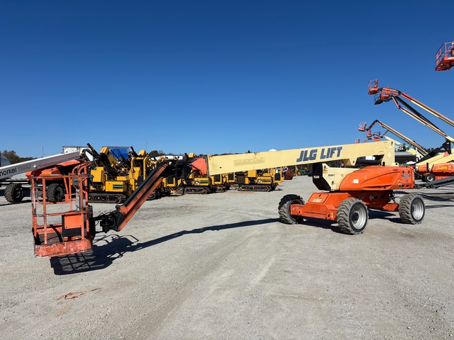 2014 JLG M600JP 4WD Hybrid Articulating Boom Lift 2014 JLG M600JP 4WD Hybrid Articulating Boom Lift