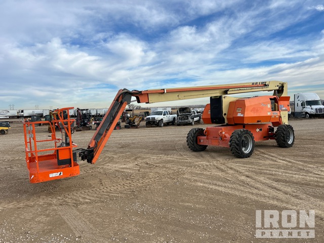 ELEVADOR ARTICULADO 2014 JLG 4WD 800AJ