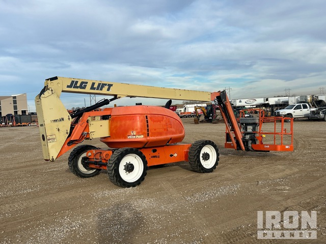 ELEVADOR ARTICULADO 2014 JLG 4WD 600AJ