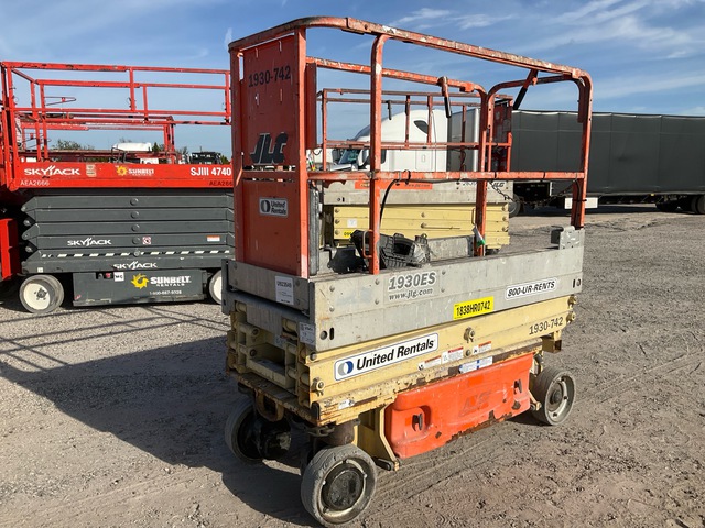 2014 JLG 1930ES Electric Scissor Lift
