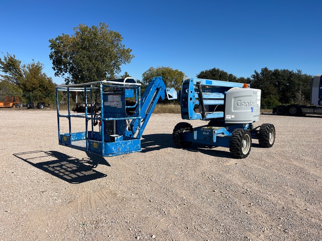 2014 Genie Z-45/25J 4WD Diesel Articulating Boom Lift
