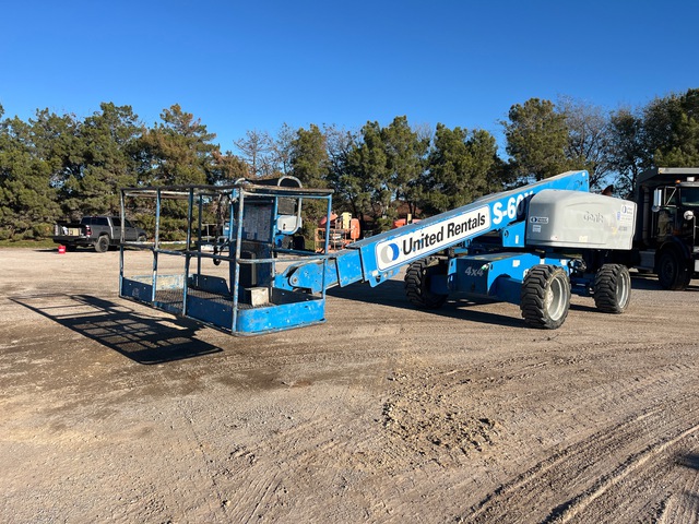 2014 Genie S-60X 4WD Diesel Articulating Boom Lift