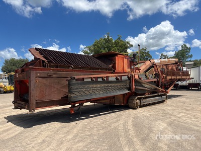 Finlay 693+ Supertrak Tracked Screen Plant