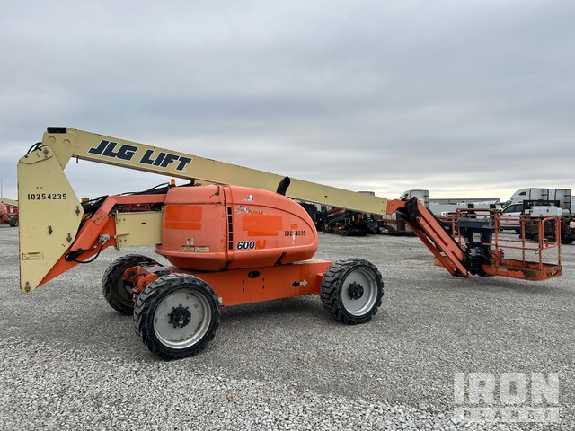 ELEVADOR ARTICULADO 2014 JLG 4WD 600AJ