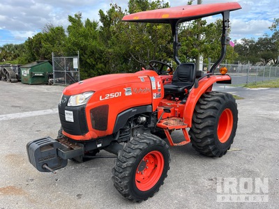 2022 Kubota L2501HST 4WD Tracteur agricole utilitaire