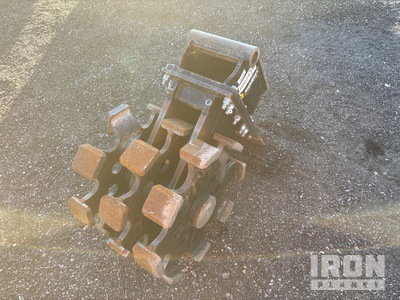 2022 Paladin 24750018-E0852 16.5 in Roue de compactage pour pelle