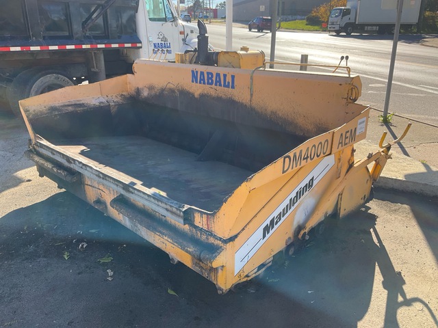 AEM DM4000 Track Asphalt Paver AEM DM4000 Track Asphalt Paver