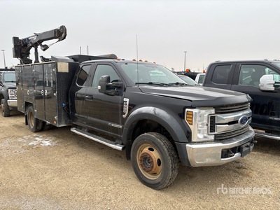 2019 Ford F-550 XLT 4x4 Extended Cab Service Truck