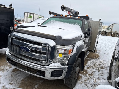 2014 Ford F-550 XLT 4x4 Extended Cab Service Truck (Inoperable)