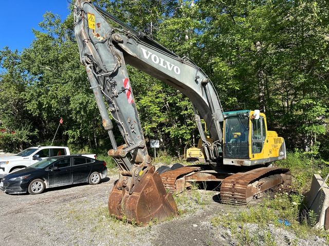 2004 Volvo EC290B LC Tracked Excavator (Inoperable) 2004 Volvo EC290B LC Tracked Excavator (Inoperable)