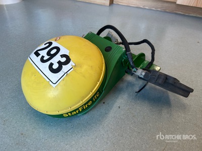 John Deere StarFire iTC GNSS Receiver