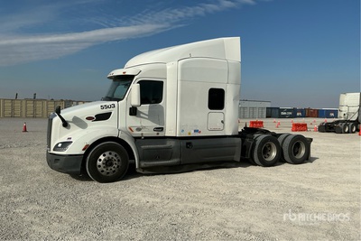2019 Peterbilt 579 6x4 Cabeza Tractora Cabina Dormitorio