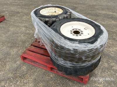 Quantity of (4) 10-16.5 Opony