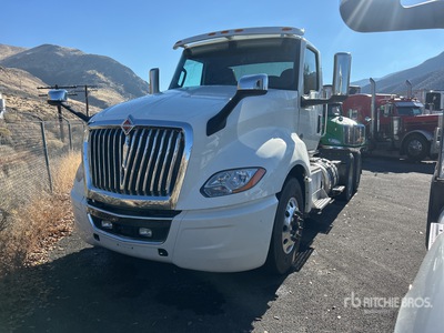 2021 International LT625 Cabeza Tractora Cabina Corta