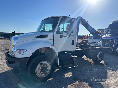 2009 International 4400 4x2 Cabeza Tractora Cabina Corta