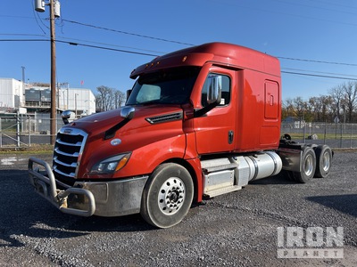 2022 Freightliner Cascadia 6x4 T/A Sleeper Truck Tractor