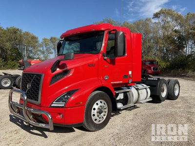 2020 Volvo VNR 4x2 S/A SlaapcabineTrekker