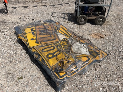 Pallet Misc Truck Signs